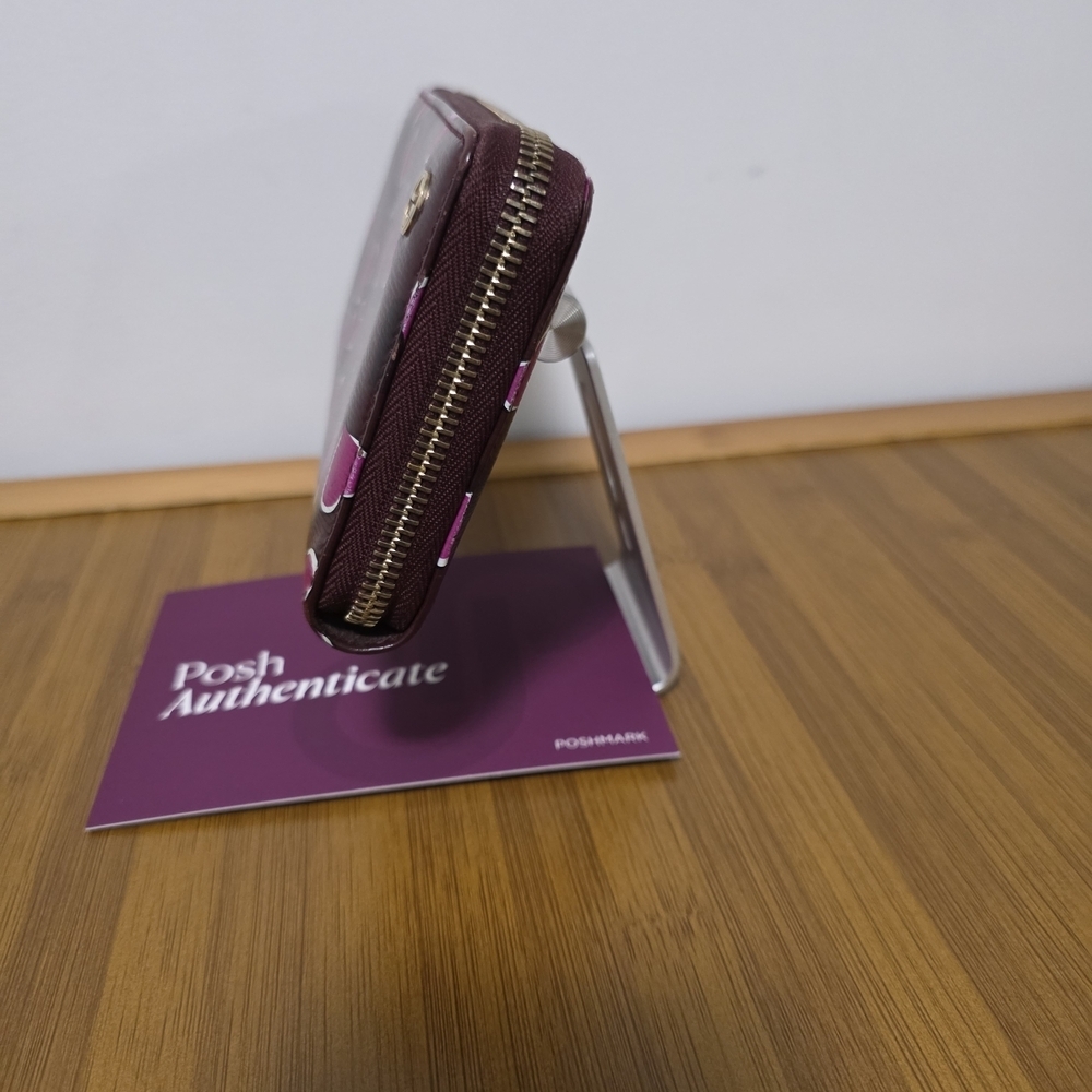 Gucci Wallet | Heart Print Wallet - Purple and Pink - Picture 3 of 7